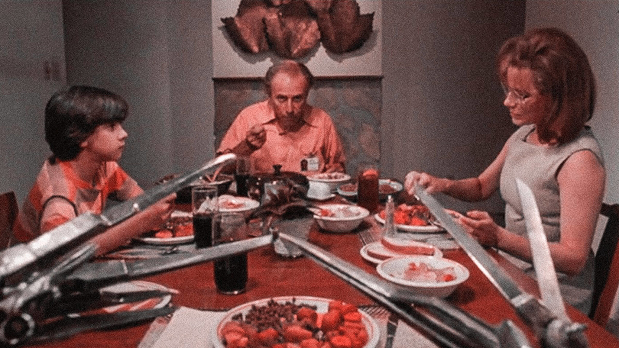 10-of-the-best-family-dinner-scenes-to-watch-this-thanksgiving