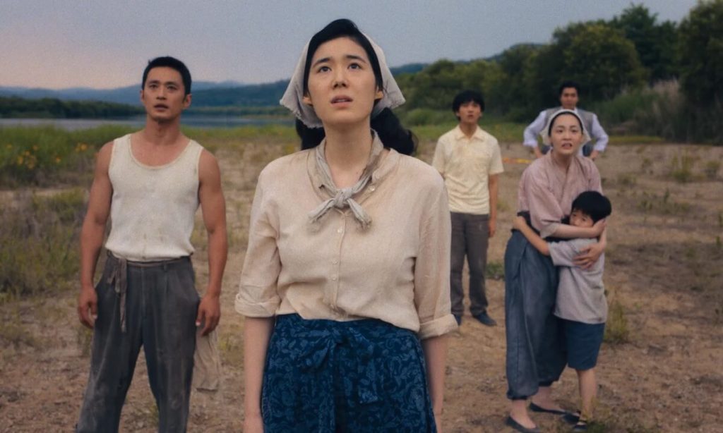 Sungkyu Kim, Eunchae Jung and Minha Kim in 'Pachinko.'